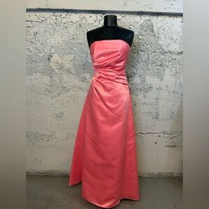 Vintage y2k 90s Elegant Pink Strapless Dress